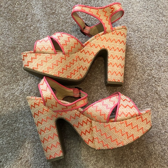 MADDEN GIRL SEXY SUMMER HEELS!! - Picture 2 of 7